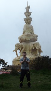Practicing the 1700’s SLT set at the top of Emei mountain